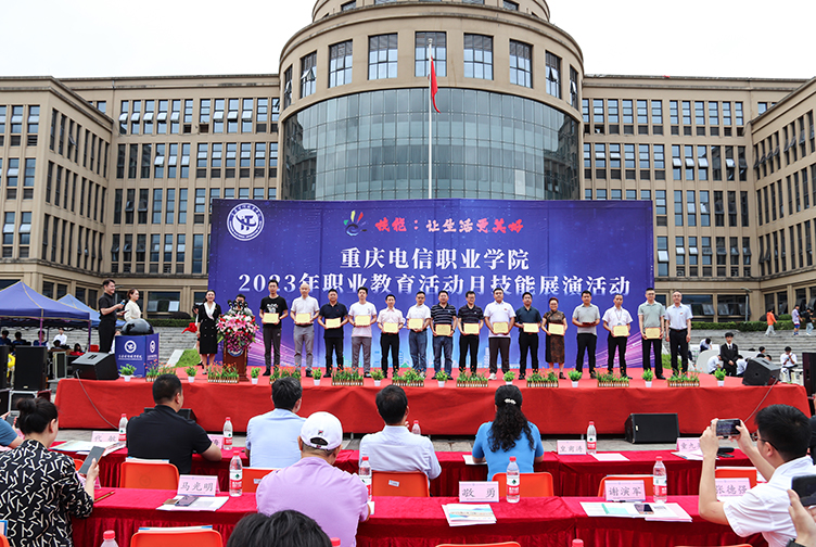 bfOl_1685923984044089933.jpg 大合照.jpg