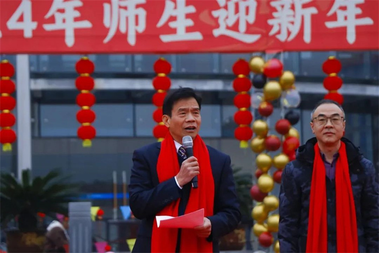 Ixkp_1704185427613041165.jpg 640 (2).jpg