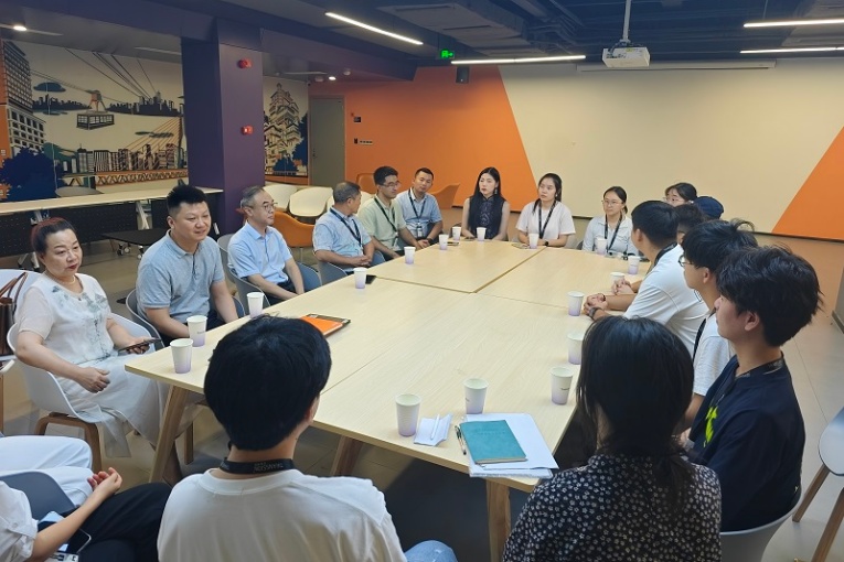 qAFm_1758524116367048884.jpg 03.jpg