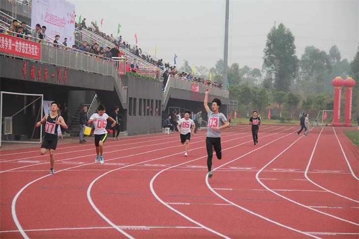 1510910542669057710.jpg 最激烈的短跑.jpg